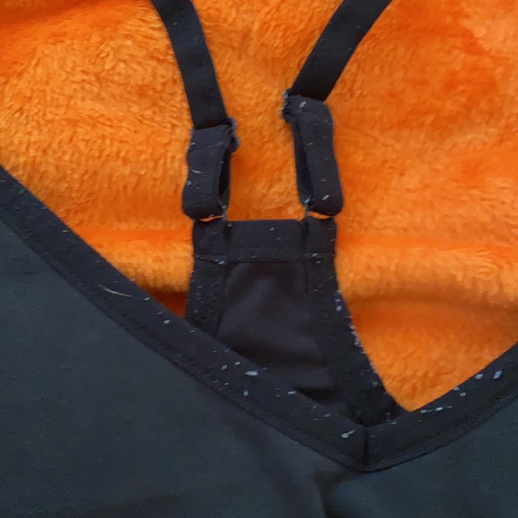 USED NIKE SPORTS BRA - Picture 2 of 4